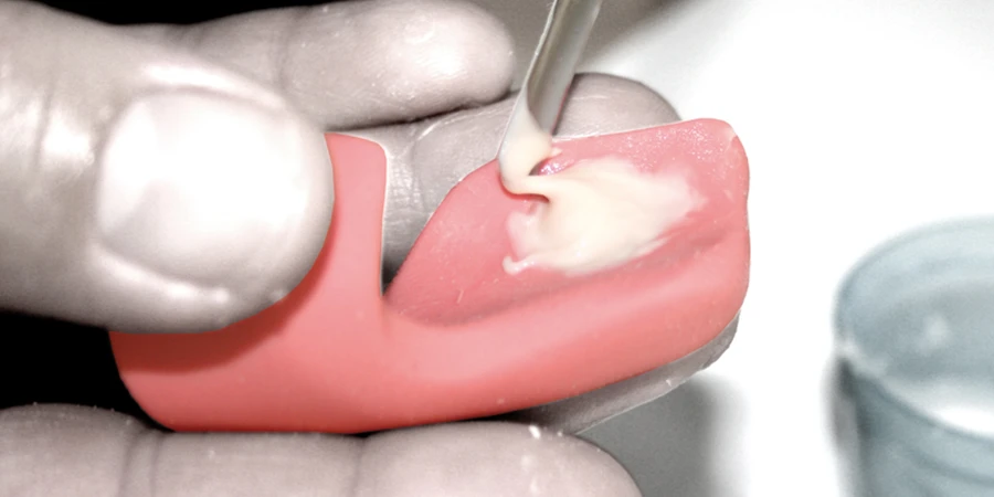 zoom sur l'utilisation de silicone liquide Fresco