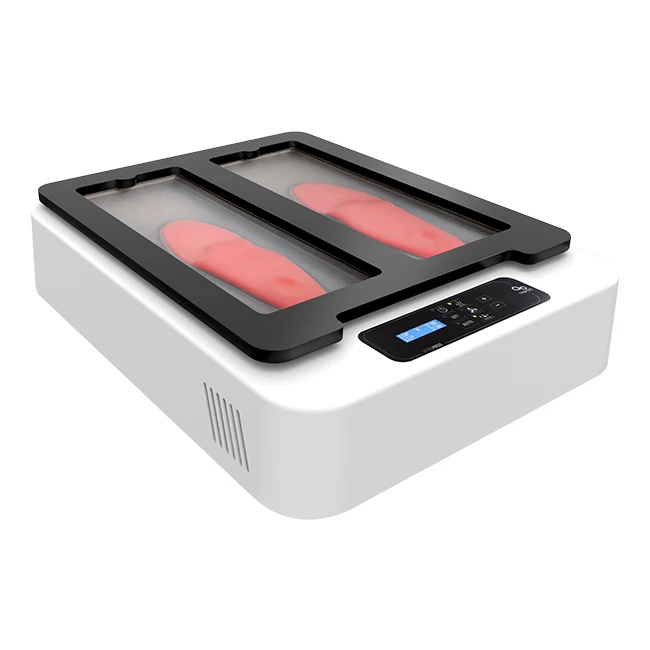 vitropress en train de thermosouder des semelles