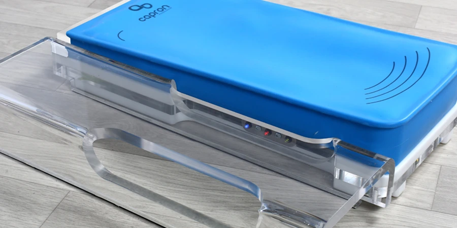 Marche de compensation à côté de la Feet Print LED Line