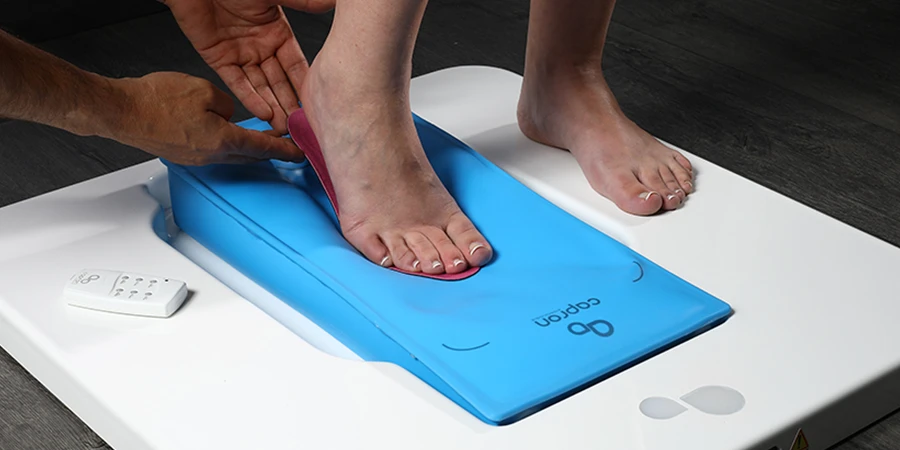 pied nu sur la feet print slim line 2.1