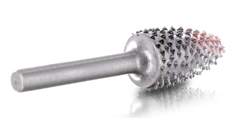 zoom sur la râpe forme conique boule